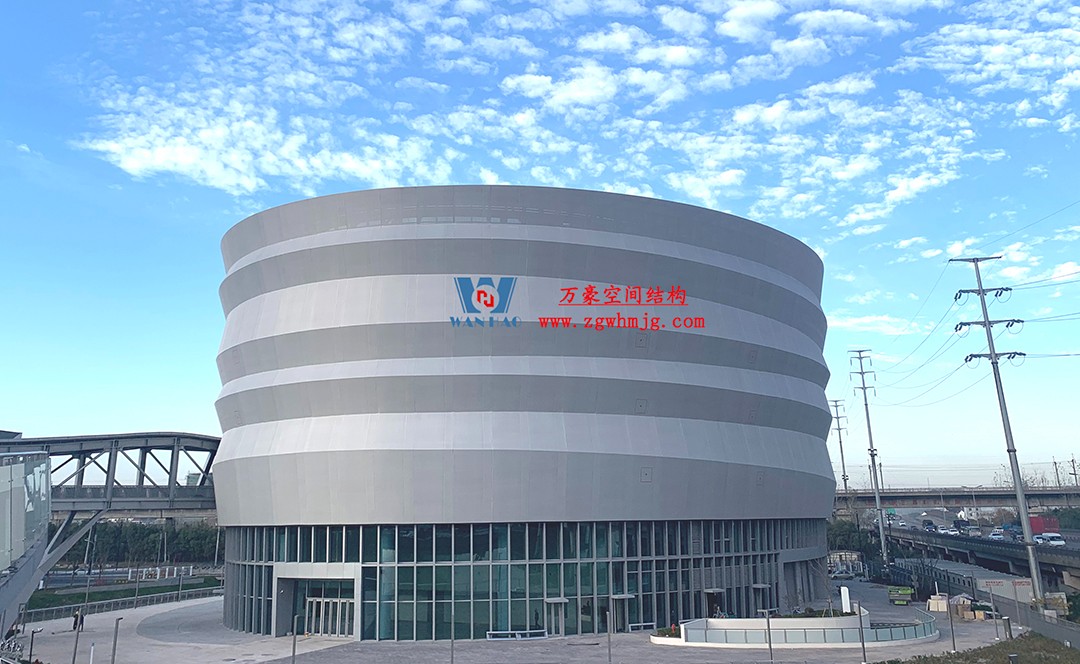 有骨骼、有皮膚的PTFE膜結(jié)構(gòu)建筑