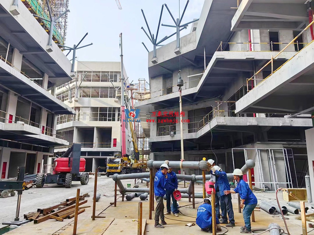 已完工，這個ETFE氣枕商業(yè)天幕閃亮登場！