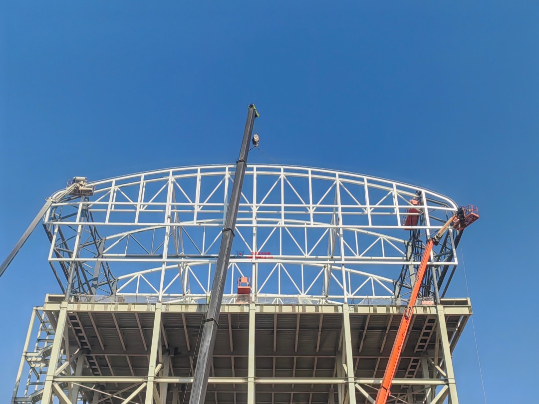 馭風(fēng)逐沙，織就賽道美學(xué)——比亞迪紹興嵊州賽車場(chǎng)干拔沙坡觀景平臺(tái)鋼膜結(jié)構(gòu)