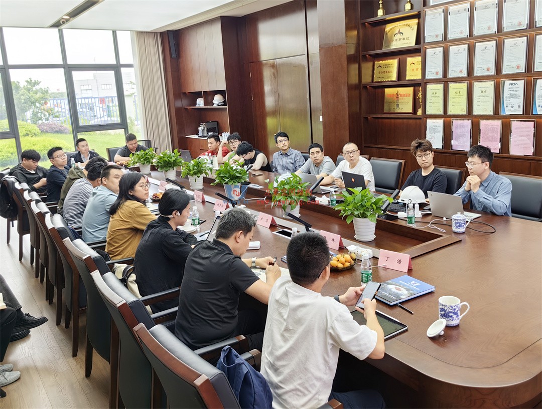 科技賦能品質(zhì)工程 | 萬豪集團(tuán)攜手浙大團(tuán)隊(duì)圓滿完成無錫奧體中心膜結(jié)構(gòu)排水試驗(yàn)驗(yàn)收