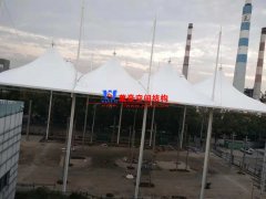 張拉膜結(jié)構(gòu)雨棚遮陽(yáng)棚好嗎？為什么張拉膜雨棚遮陽(yáng)棚如此受歡迎？