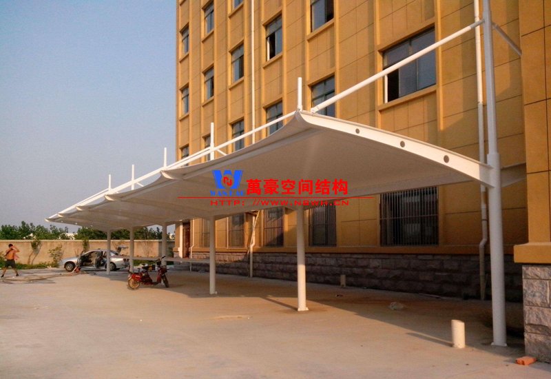 膜結(jié)構車棚