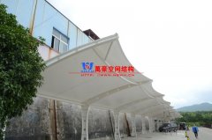 膜結(jié)構(gòu)車棚表面為什么會(huì)有污垢？解決方法是什么？