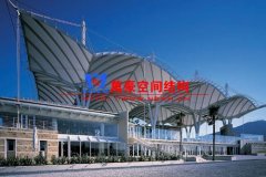 張拉膜結(jié)構(gòu)建筑與傳統(tǒng)建筑有什么不同？