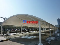 膜結(jié)構(gòu)車棚在冬季施工應(yīng)該采取哪些措施？