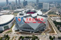 可開(kāi)合花瓣式膜結(jié)構(gòu)屋頂-奔馳體育場(chǎng)