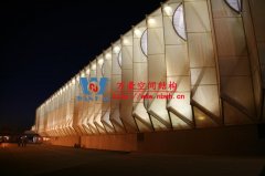 膜結(jié)構(gòu)是如何抵御惡劣天氣的？為什么膜結(jié)構(gòu)建筑應(yīng)用越來越廣？
